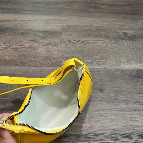 Yellow Women's Shoulder Bag - Picture 4 of 4